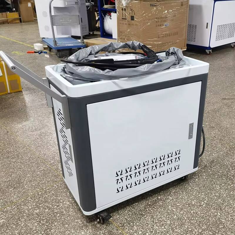 100 Watt Pulse Fiber Laserrein - Industrial Laser Cleaning Equipment recensie en prijs